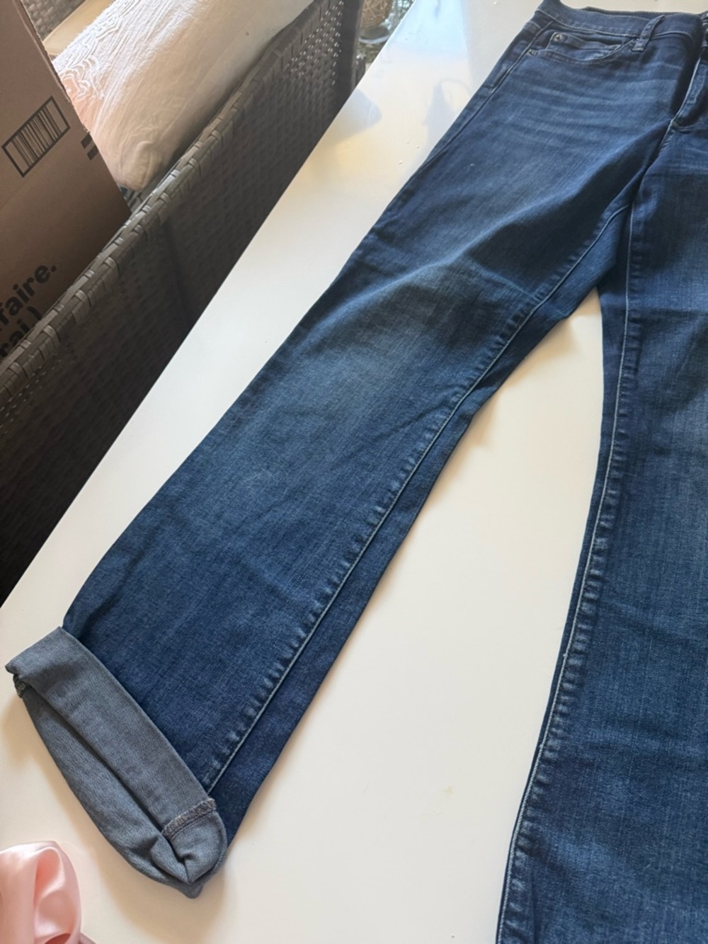 GAP Classic Perfect Booty Leg Jeans in Blue | Normcore | Model Off Duty - Picture 2 of 8